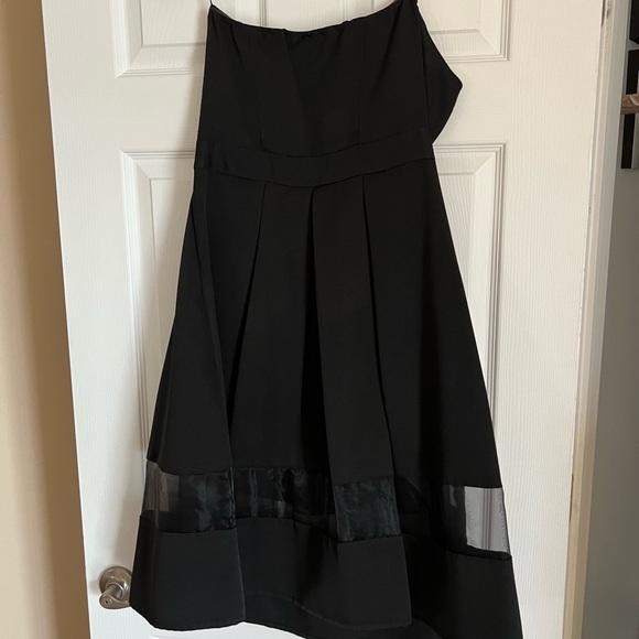 Express black strapless dress, size 8 - Picture 2 of 3